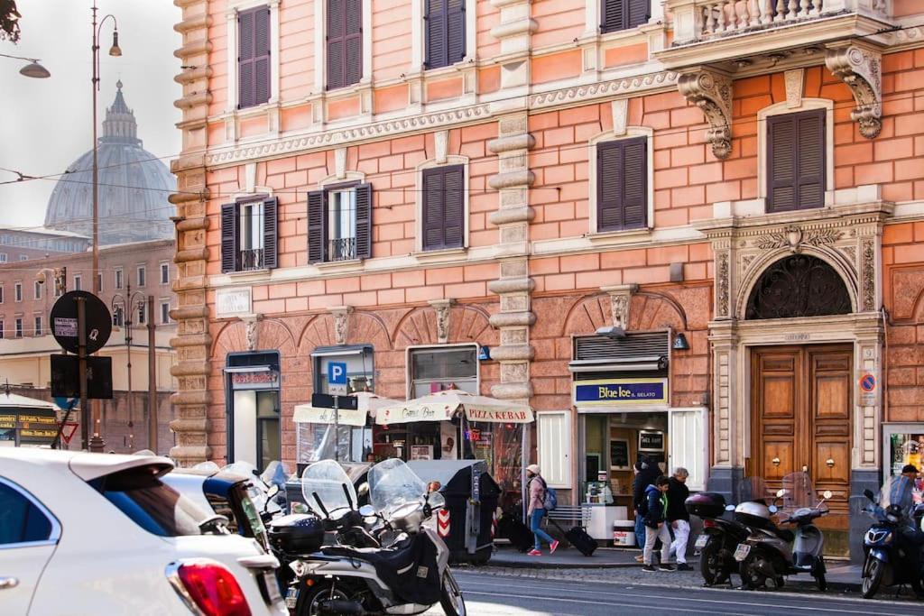 Casa Di Lella, A Due Passi Dal Vaticano Rome Exterior photo